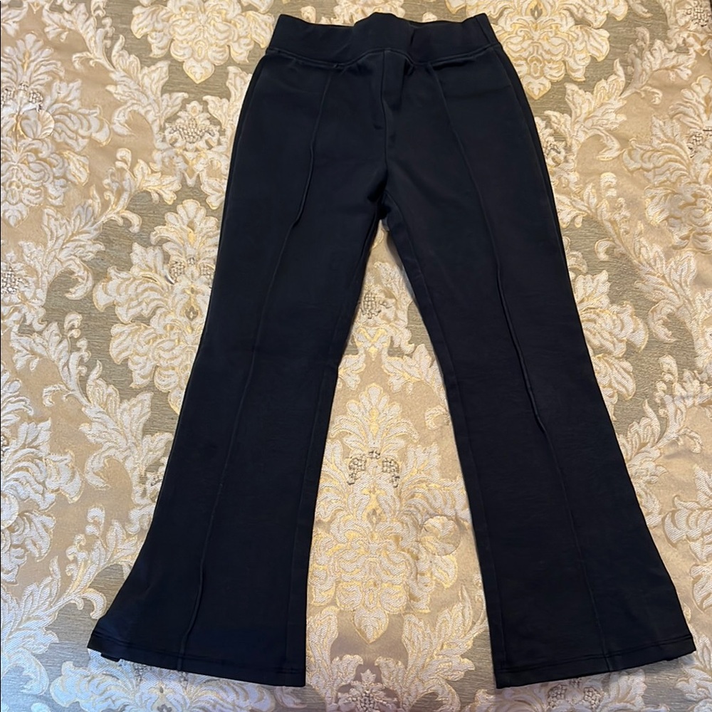 GAP Kids Girls size small Navy Ponte Flare Pants